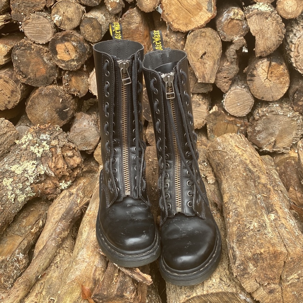 EUC Front Zip Doc Martens Tall Combat Boots EU 37